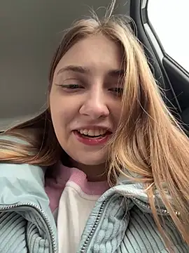 Snapshot of Sunny___Bunny chatting on 02-20-26, 01:11 Sunny Bunny online show from 02-20-26, 01:11