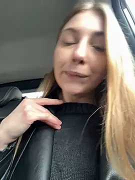 Snapshot of Sunny___Bunny chatting on 03-03-26, 01:17 Sunny Bunny online show from 03-03-26, 01:17