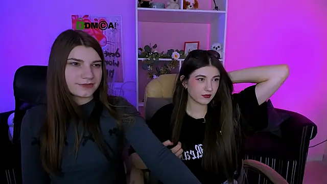 Snapshot of pure_radiance1 chatting on 09-22-25, 01:24 pure radiance1 online show from 09-22-25, 01:24