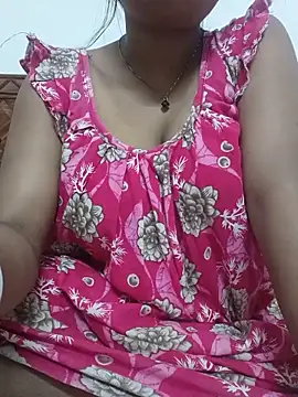 Snapshot of Priya_2222 chatting on 05-21-26, 08:16 Priya 2222 online show from 05-21-26, 08:16