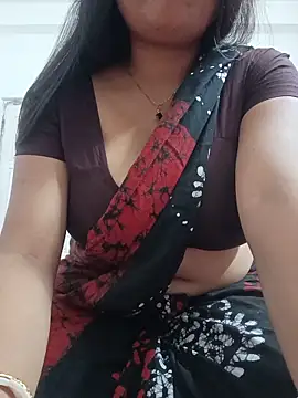 Snapshot of Priya_2222 chatting on 05-25-26, 06:58 Priya 2222 online show from 05-25-26, 06:58