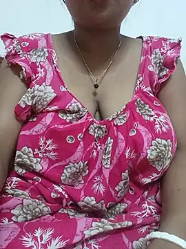 Snapshot of Priya_2222 chatting on 05-31-26, 07:15 Priya 2222 online show from 05-31-26, 07:15