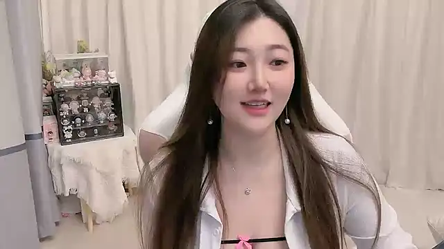 Stars Elyn online show from 12-04-24, 12:14