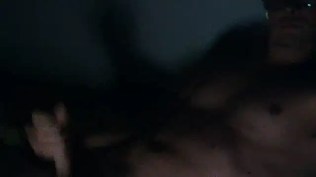 Snapshot of Rosieflo chatting on 10-20-25, 05:35 Rosieflo online show from 10-20-25, 05:35