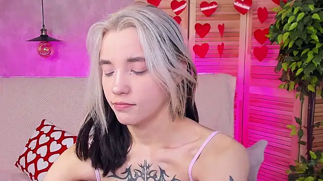 as1an girlfriend online show from 02-19-25, 01:17