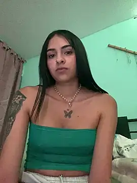 Hilary pinkk online show from 12-19-24, 02:34