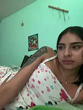 Hilary pinkk online show from 12-19-24, 05:40