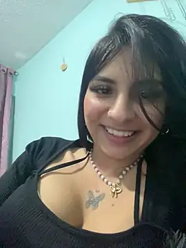 Hilary pinkk online show from 12-24-24, 01:59