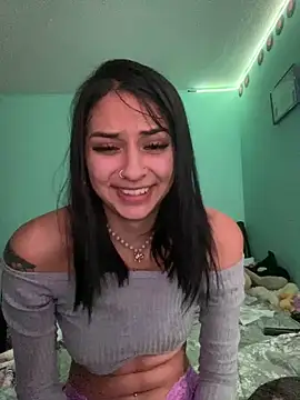 Hilary pinkk online show from 12-26-24, 07:03