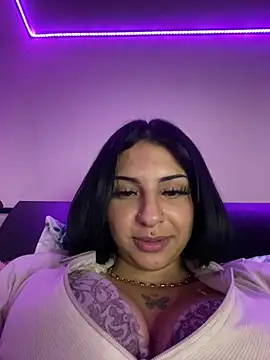 Hilary pinkk online show from 03-15-25, 06:47