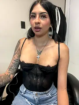 Hilary pinkk online show from 10-03-25, 03:14