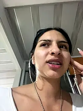 Hilary pinkk online show from 10-08-25, 03:37