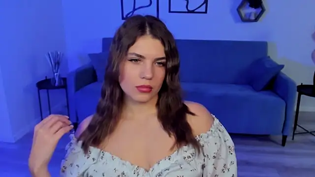 BellaSweetHeart online show from 11-30-25, 05:17