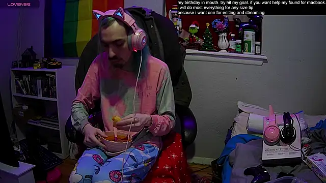 tallnerdyguy online show from 01-15-25, 01:45