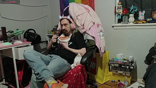 tallnerdyguy online show from 03-04-26, 03:34