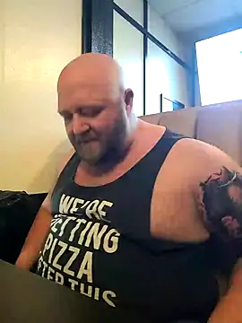 Strong Bear89 online show from 12-17-24, 09:16