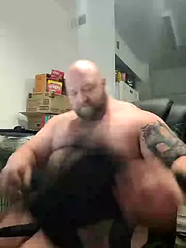 Strong Bear89 online show from 01-20-25, 06:42