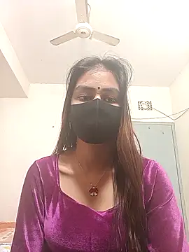 Snapshot of Tisha-01 chatting on 02-15-26, 02:52 Tisha-01 online show from 02-15-26, 02:52