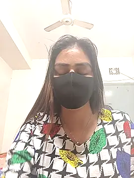 Snapshot of Tisha-01 chatting on 02-15-26, 08:02 Tisha-01 online show from 02-15-26, 08:02