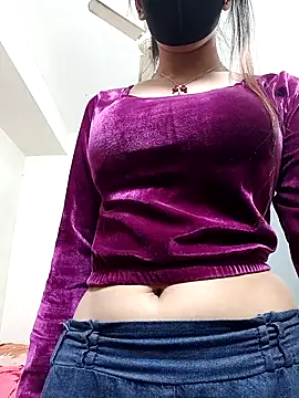 Snapshot of Tisha-01 chatting on 02-16-26, 03:52 Tisha-01 online show from 02-16-26, 03:52