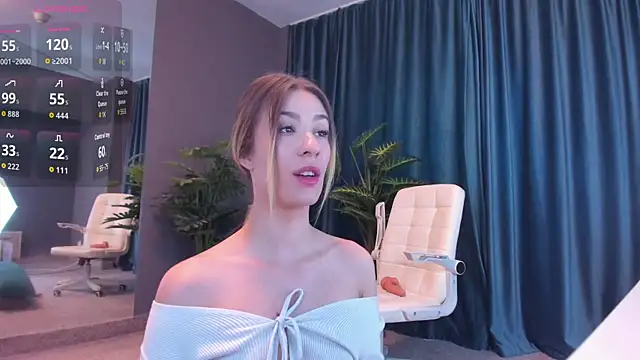 LaurynCopper online show from 02-25-26, 06:23