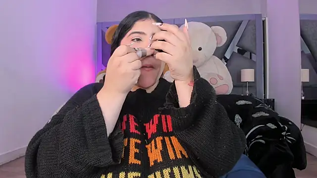 AmberiniHoffman online show from 10-17-25, 12:19