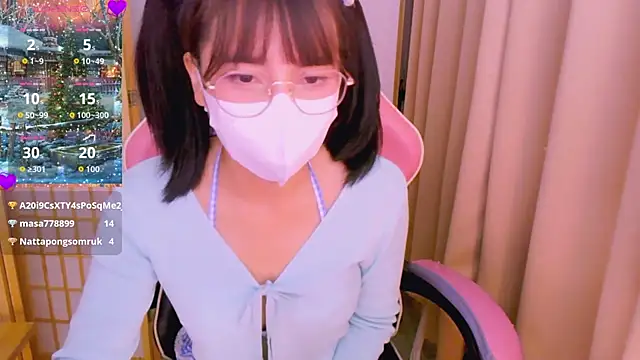 Snapshot of desiregirl69 chatting on 01-16-26, 03:27 desiregirl69 online show from 01-16-26, 03:27