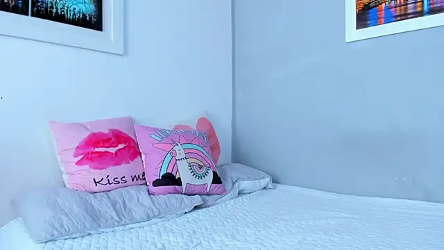 naughtyloverss online show from 12-20-24, 06:02