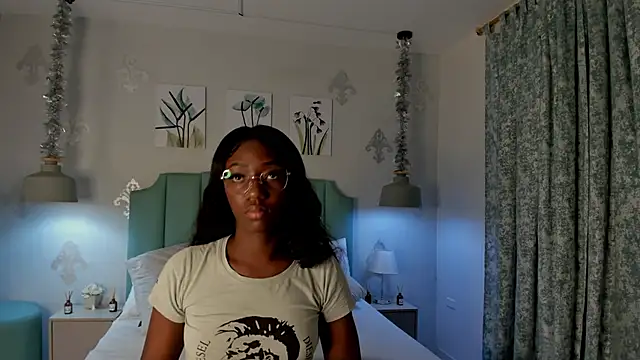 Khenta Michells online show from 02-05-25, 10:30