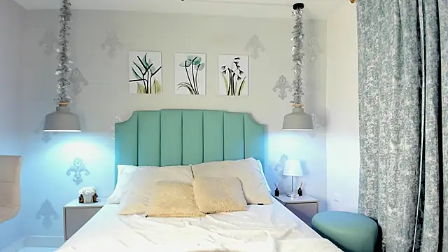 Khenta Michells online show from 03-19-25, 10:44