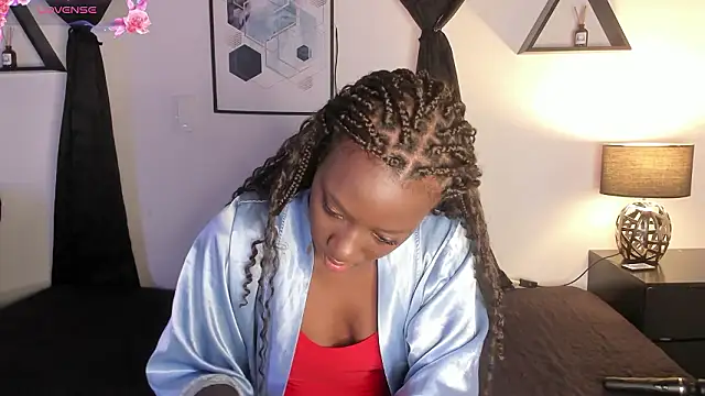 Snapshot of Khenta_Michells chatting on 02-26-26, 10:58 Khenta Michells online show from 02-26-26, 10:58