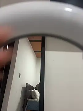 Snapshot of Khenta_Michells chatting on 03-22-26, 11:13 Khenta Michells online show from 03-22-26, 11:13