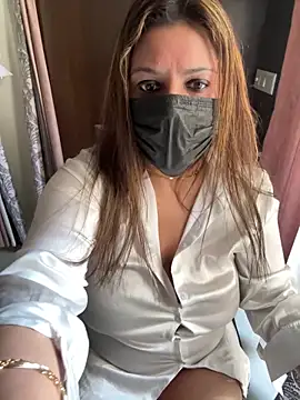 Reena Darlinggg online show from 01-24-25, 06:24