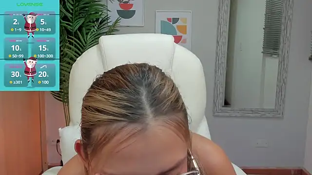 Mia Sanchez01 online show from 12-19-24, 04:23