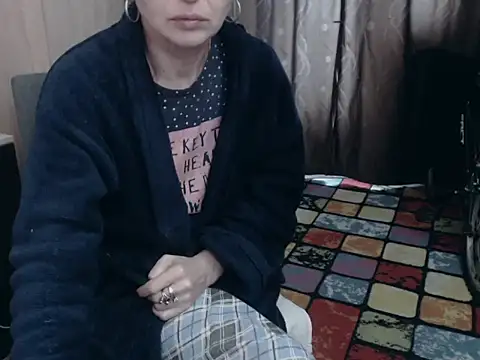 Snapshot of HornyClitX chatting on 02-08-25, 12:39 HornyClitX online show from 02-08-25, 12:39