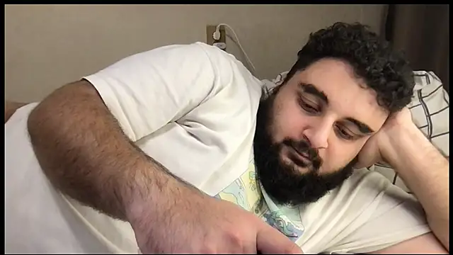 Snapshot of teddy_alan chatting on 10-06-25, 04:59 teddy alan online show from 10-06-25, 04:59