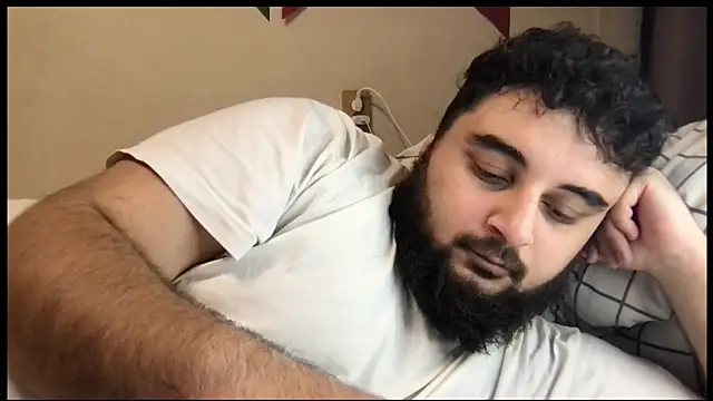 Snapshot of teddy_alan chatting on 10-10-25, 08:46 teddy alan online show from 10-10-25, 08:46