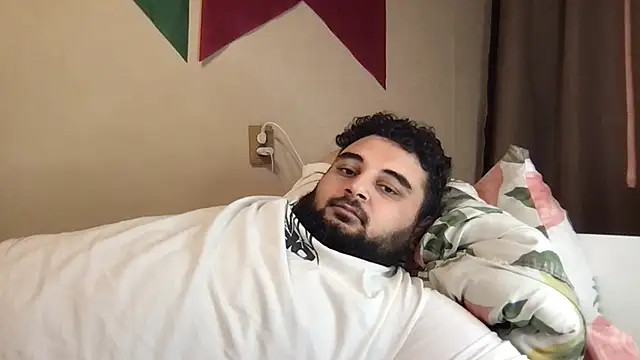 Snapshot of teddy_alan chatting on 10-17-25, 12:30 teddy alan online show from 10-17-25, 12:30