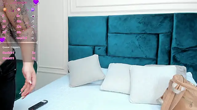 Charlotte Mayer online show from 12-28-24, 11:30