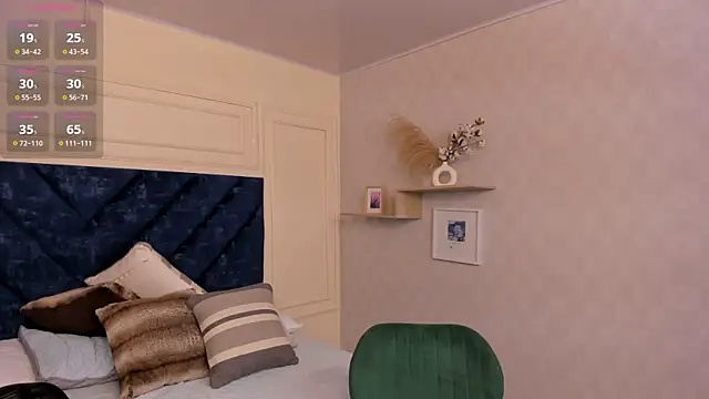 Charlotte Mayer online show from 10-24-25, 11:28