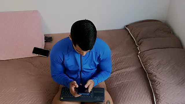 hot69temptation  online show from 10-01-25, 02:23