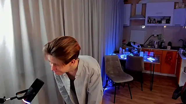 AndrewwCarter2 online show from 03-07-25, 07:49