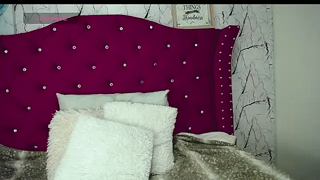 Snapshot of charlotte1-ls chatting on 12-01-24, 10:21 charlotte1-ls online show from 12-01-24, 10:21