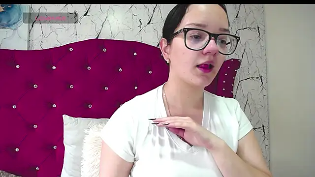 Snapshot of charlotte1-ls chatting on 12-04-24, 09:35 charlotte1-ls online show from 12-04-24, 09:35