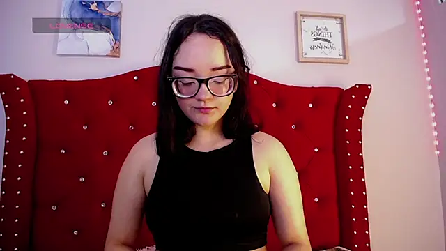 Snapshot of charlotte1-ls chatting on 12-12-24, 12:38 charlotte1-ls online show from 12-12-24, 12:38