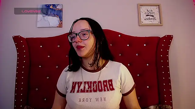 Snapshot of charlotte1-ls chatting on 12-12-24, 09:26 charlotte1-ls online show from 12-12-24, 09:26