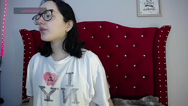 Snapshot of charlotte1-ls chatting on 12-16-24, 10:03 charlotte1-ls online show from 12-16-24, 10:03