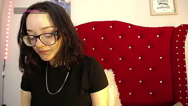 Snapshot of charlotte1-ls chatting on 12-19-24, 09:28 charlotte1-ls online show from 12-19-24, 09:28