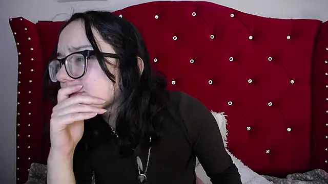 Snapshot of charlotte1-ls chatting on 02-06-25, 12:33 charlotte1-ls online show from 02-06-25, 12:33