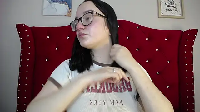 Snapshot of charlotte1-ls chatting on 02-16-25, 05:26 charlotte1-ls online show from 02-16-25, 05:26